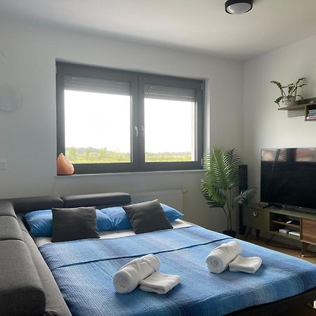 Luna,Central,Self-Check In,Ac,Wi-Fi, Washer,Free Parking Zaprešić Exteriör bild