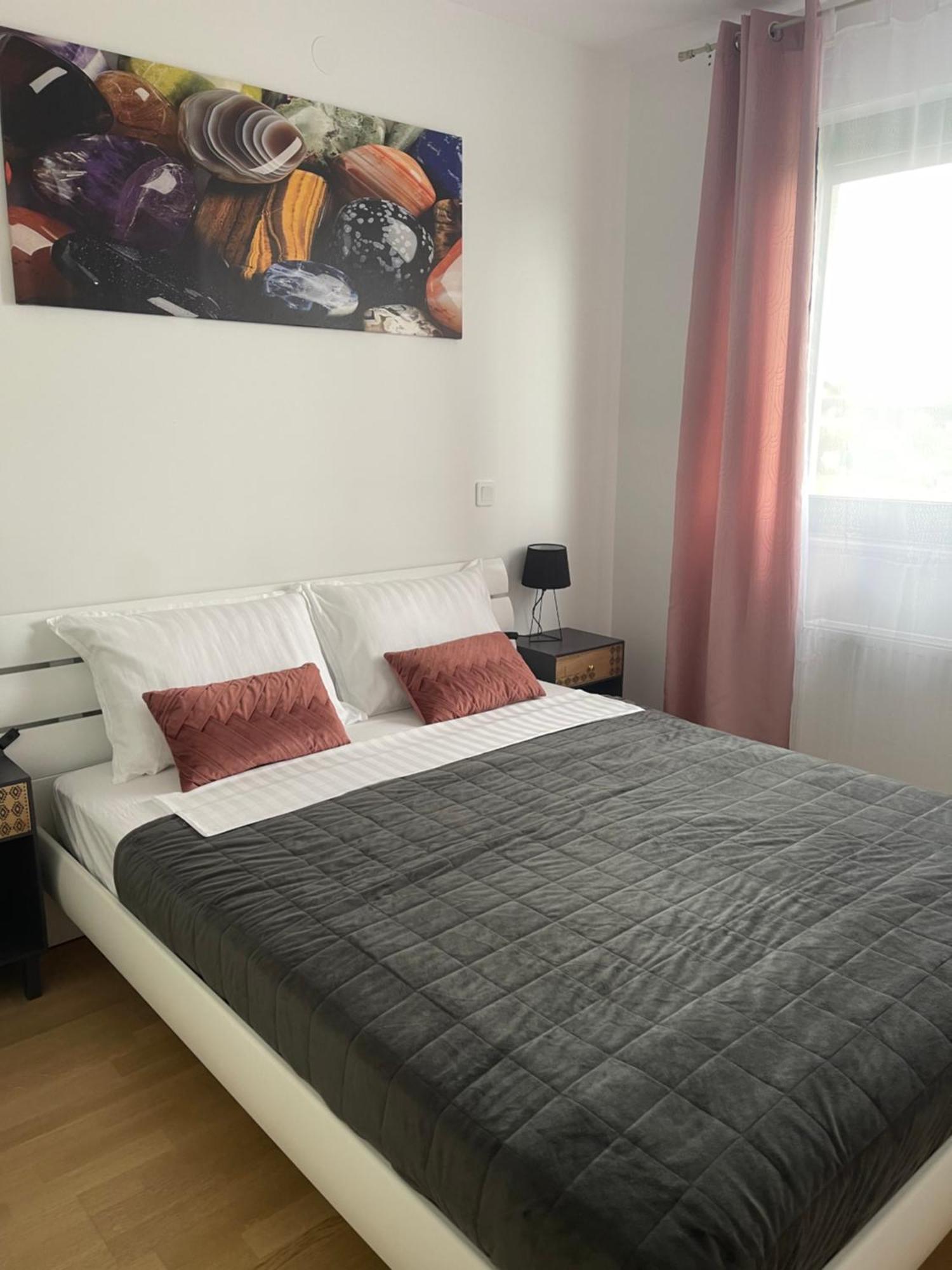 Luna,Central,Self-Check In,Ac,Wi-Fi, Washer,Free Parking Zaprešić Exteriör bild